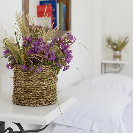 Di Serragiumenta Farm stay *